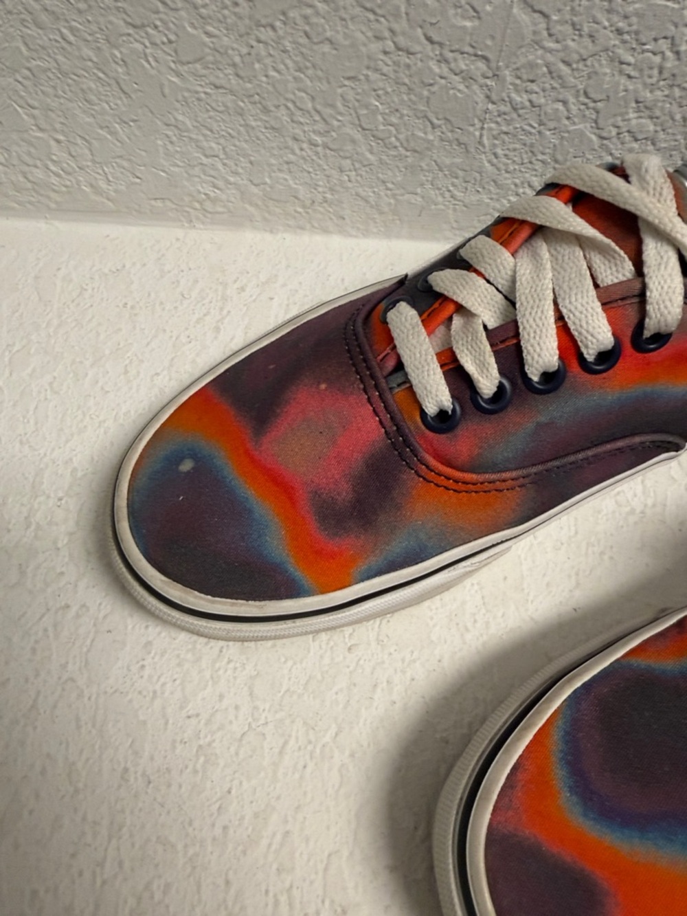Vans Tie-Dye Low Top Sneakers in Orange, Blue and Purple Unisex M 8 W 9.5 - Picture 3 of 8
